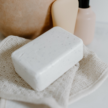 White oud Bathing Bar